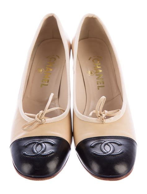 chanel leather cap-toe pumps cruise 2012 collection cha152732|CHANEL .